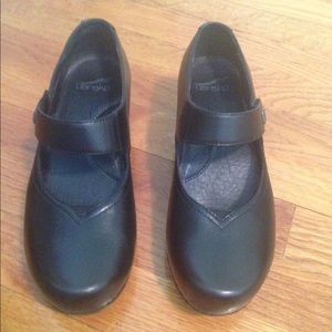 Dansko size 38 worn a couple of times In EUC